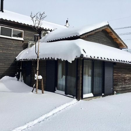 B&B Neagari Nomi Luaran gambar